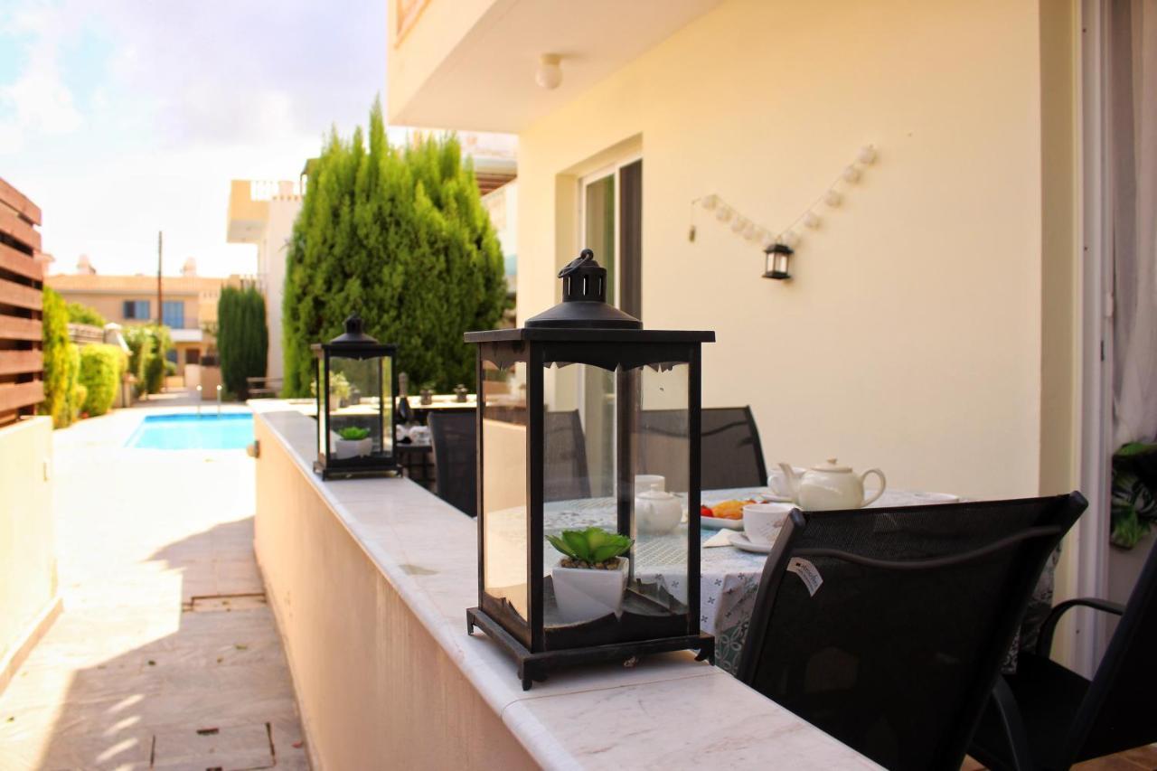 Cozy Poolside Apartment Paphos Luaran gambar