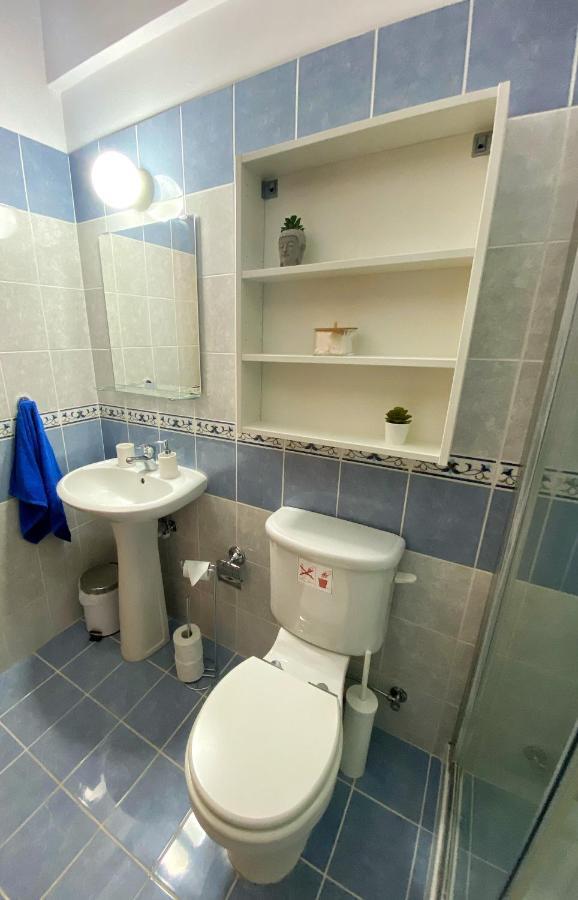 Cozy Poolside Apartment Paphos Luaran gambar