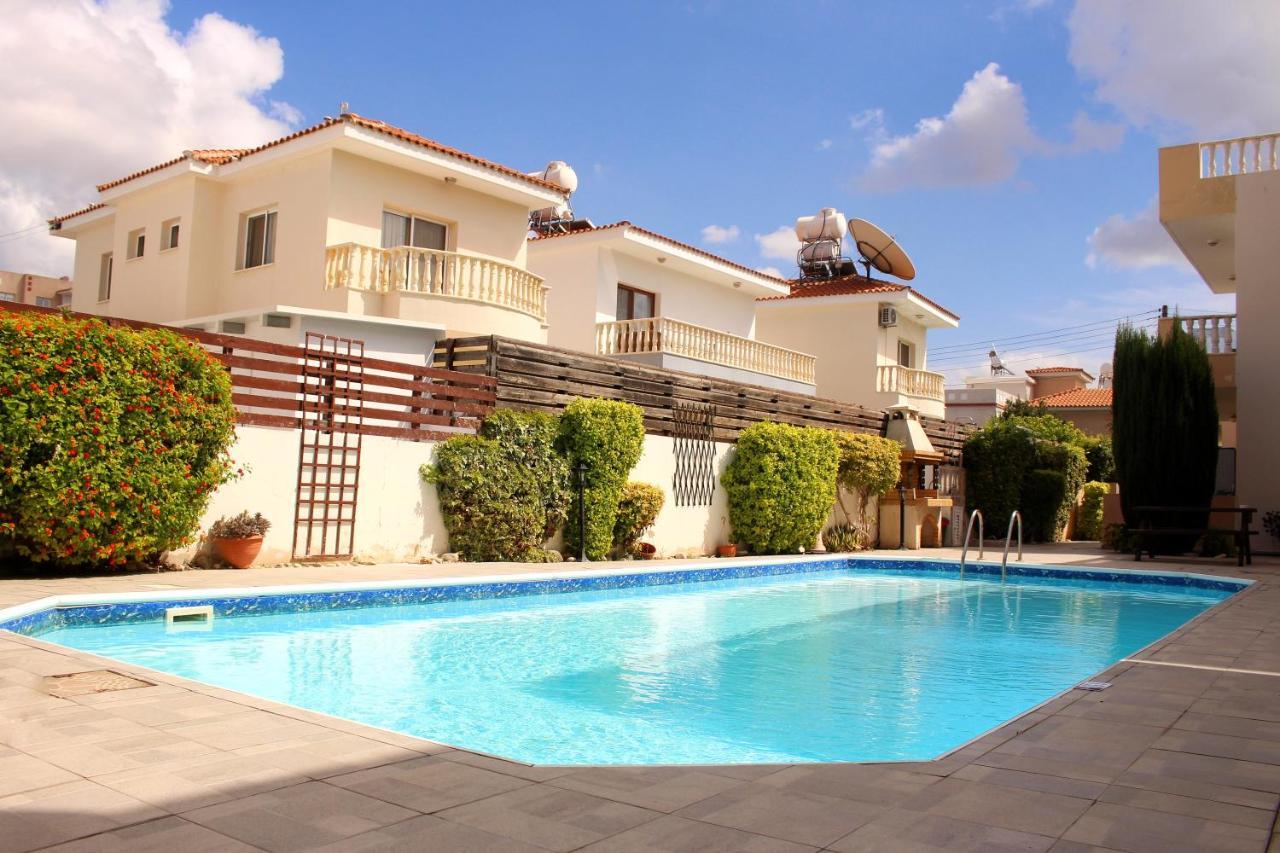 Cozy Poolside Apartment Paphos Luaran gambar