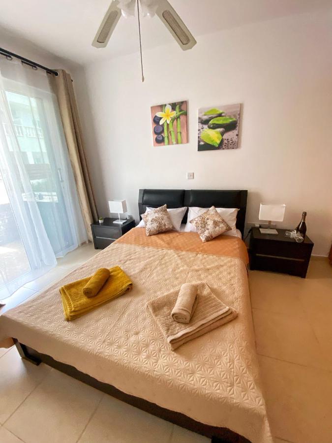 Cozy Poolside Apartment Paphos Luaran gambar