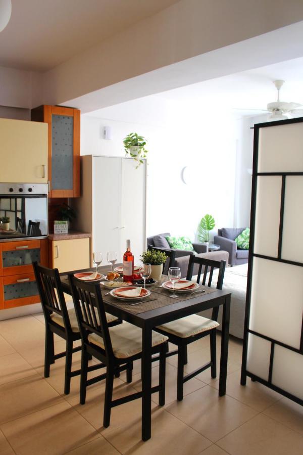 Cozy Poolside Apartment Paphos Luaran gambar